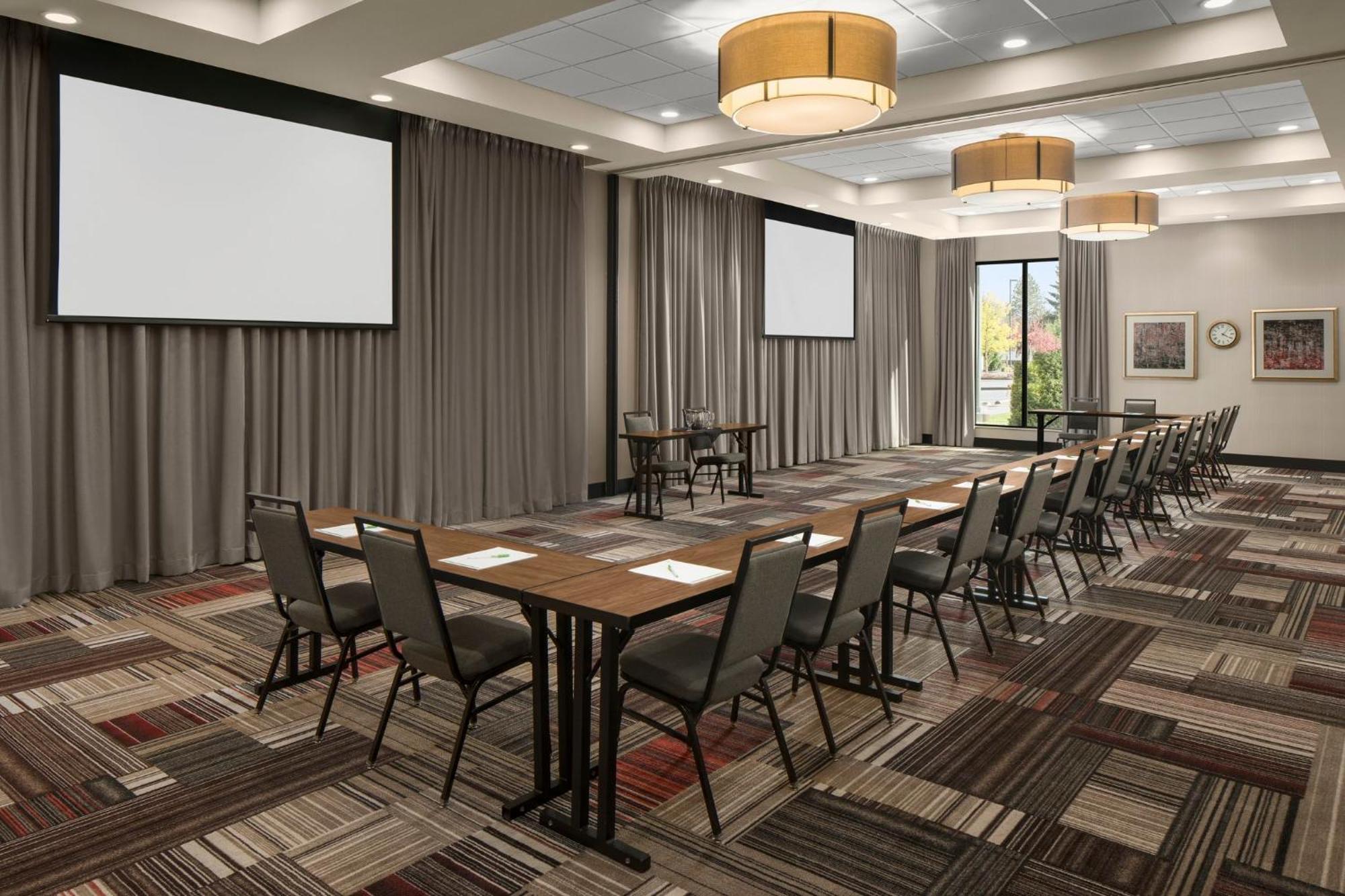 Holiday Inn Portland West - Hillsboro By Ihg Buitenkant foto